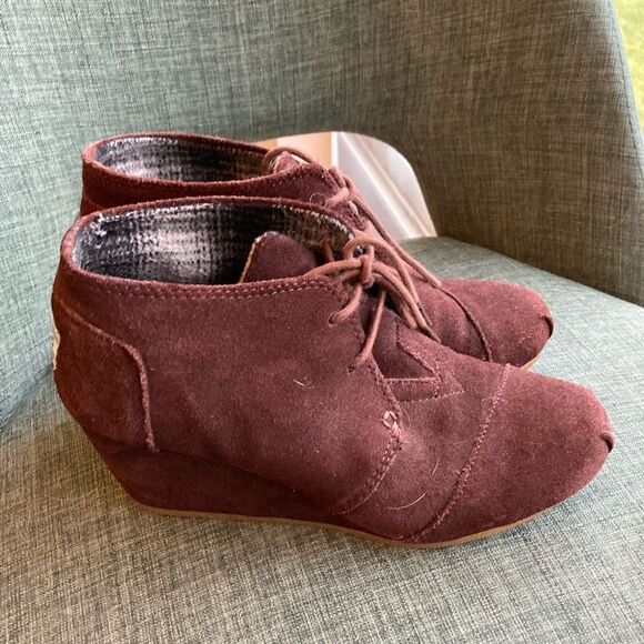 Tom’s Dessert wedge suede heel brown size 7.5. EUC! - Picture 1 of 8